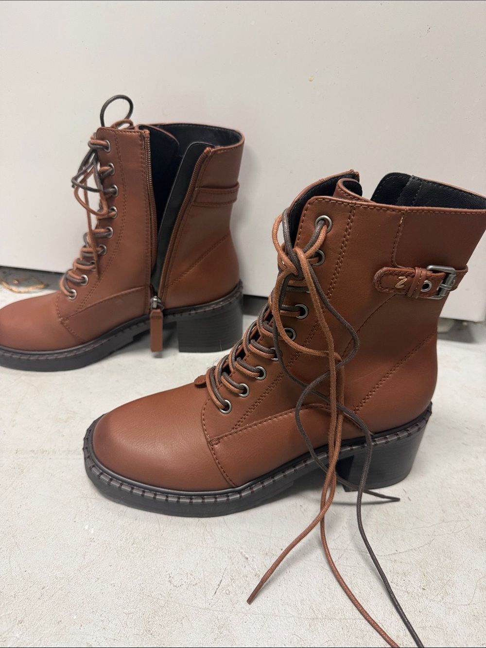 ZODIAC Brown Leather Lace-Up Combat Boots with Side Zip - NEVER WORN - Size 8.5